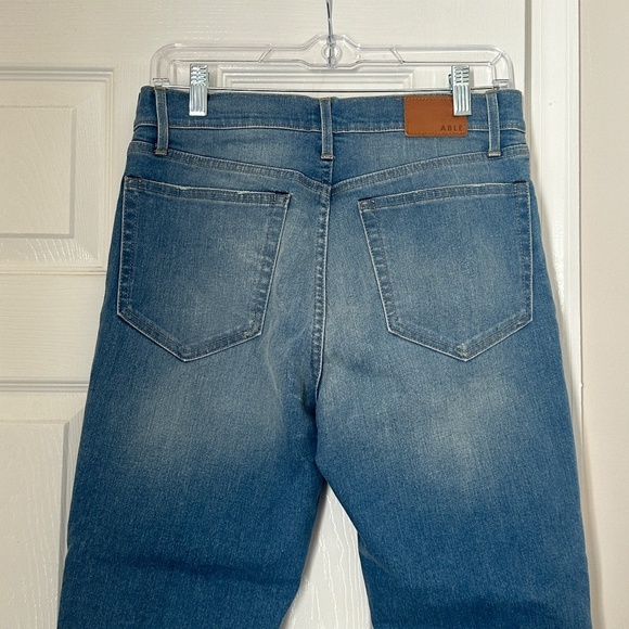 ABLE The High Rise Jeans Medium Wash Size 29 Distressed  Ankle Vintage Wash - Picture 4 of 10